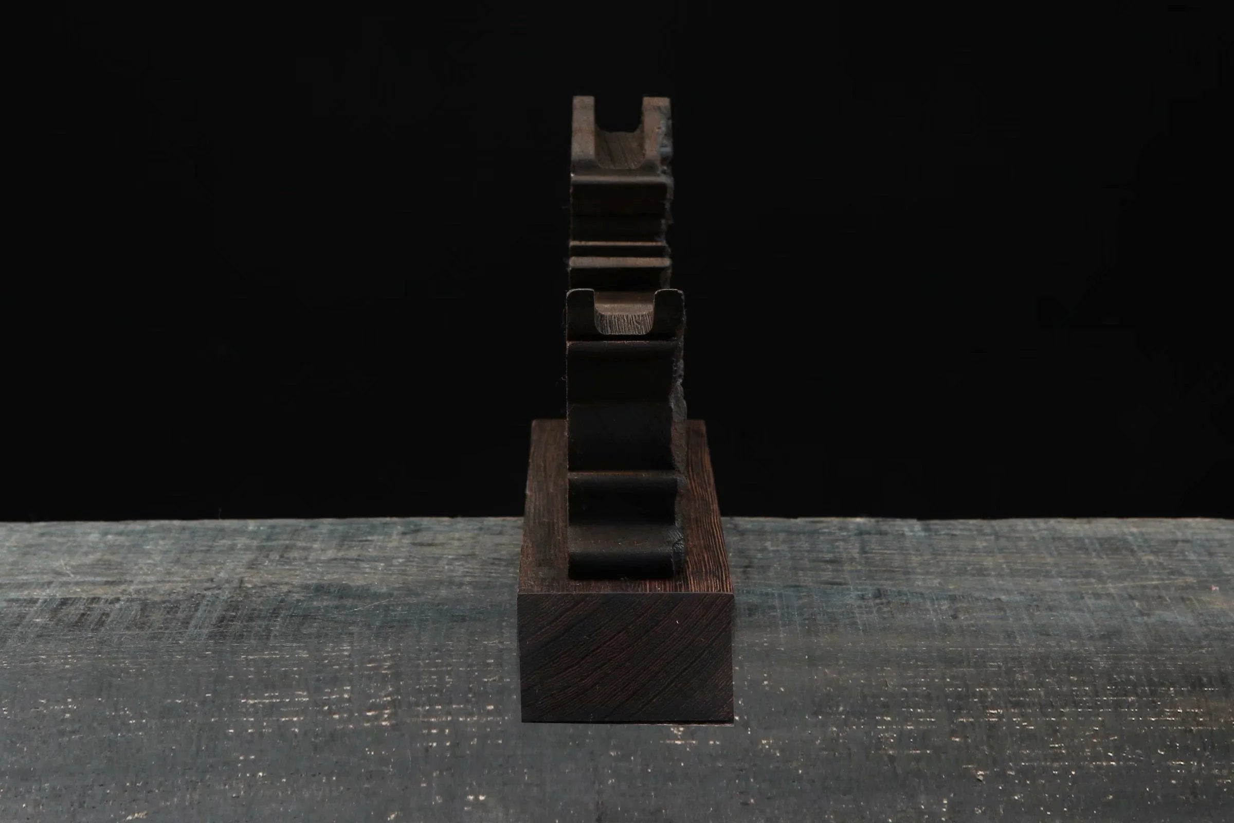 Kirin Sword Stand