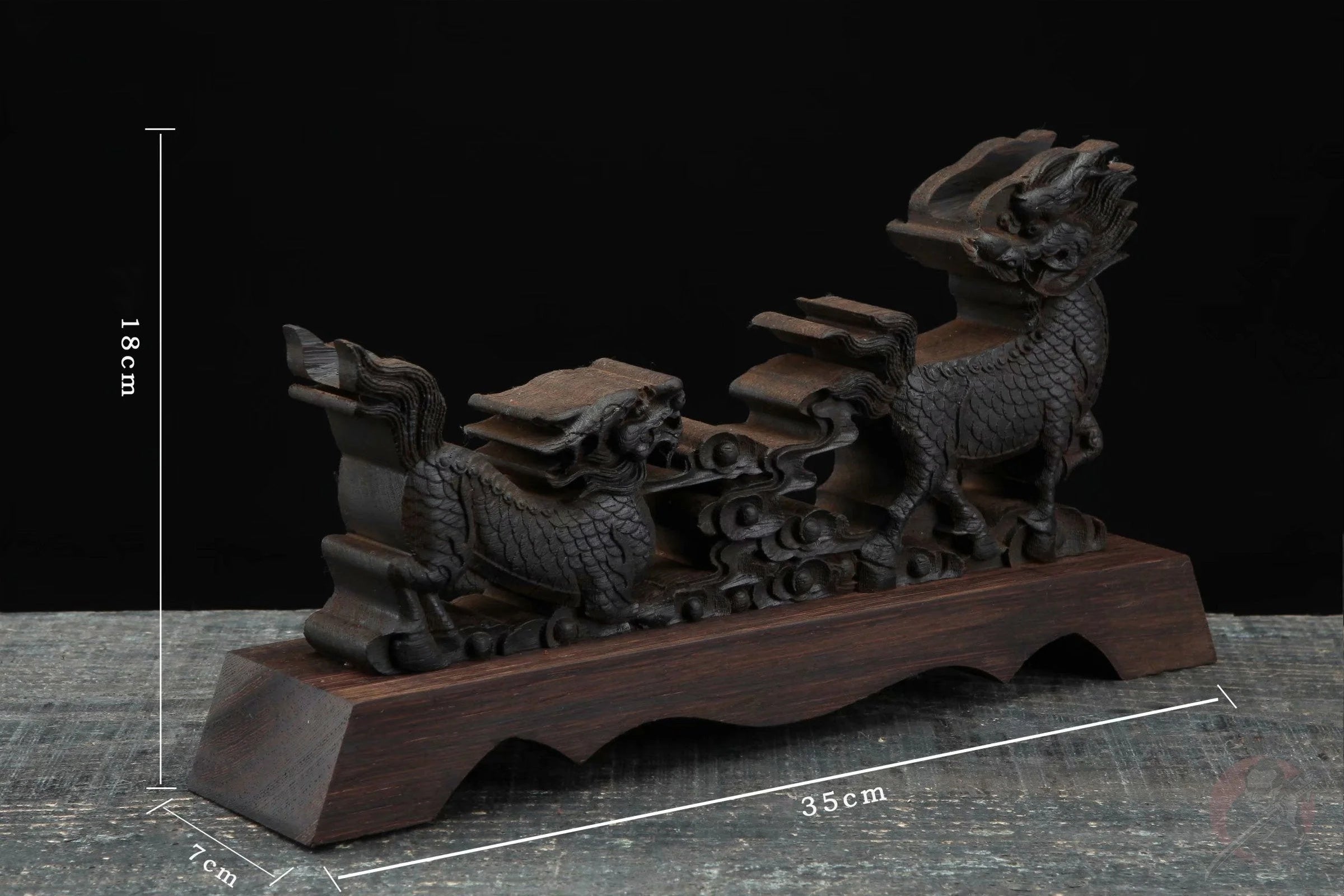 Kirin Sword Stand