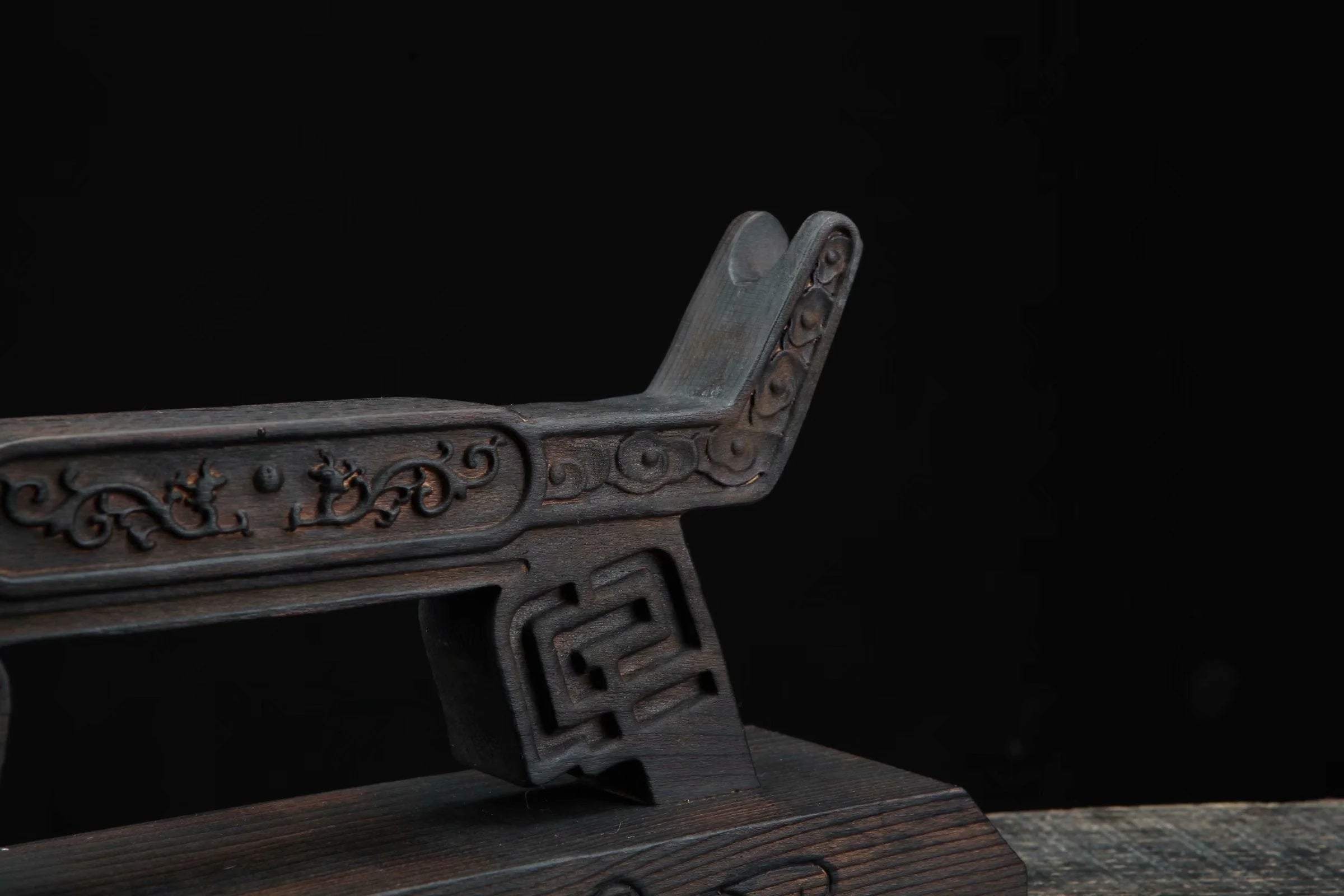 Double Dragon Sword Rack