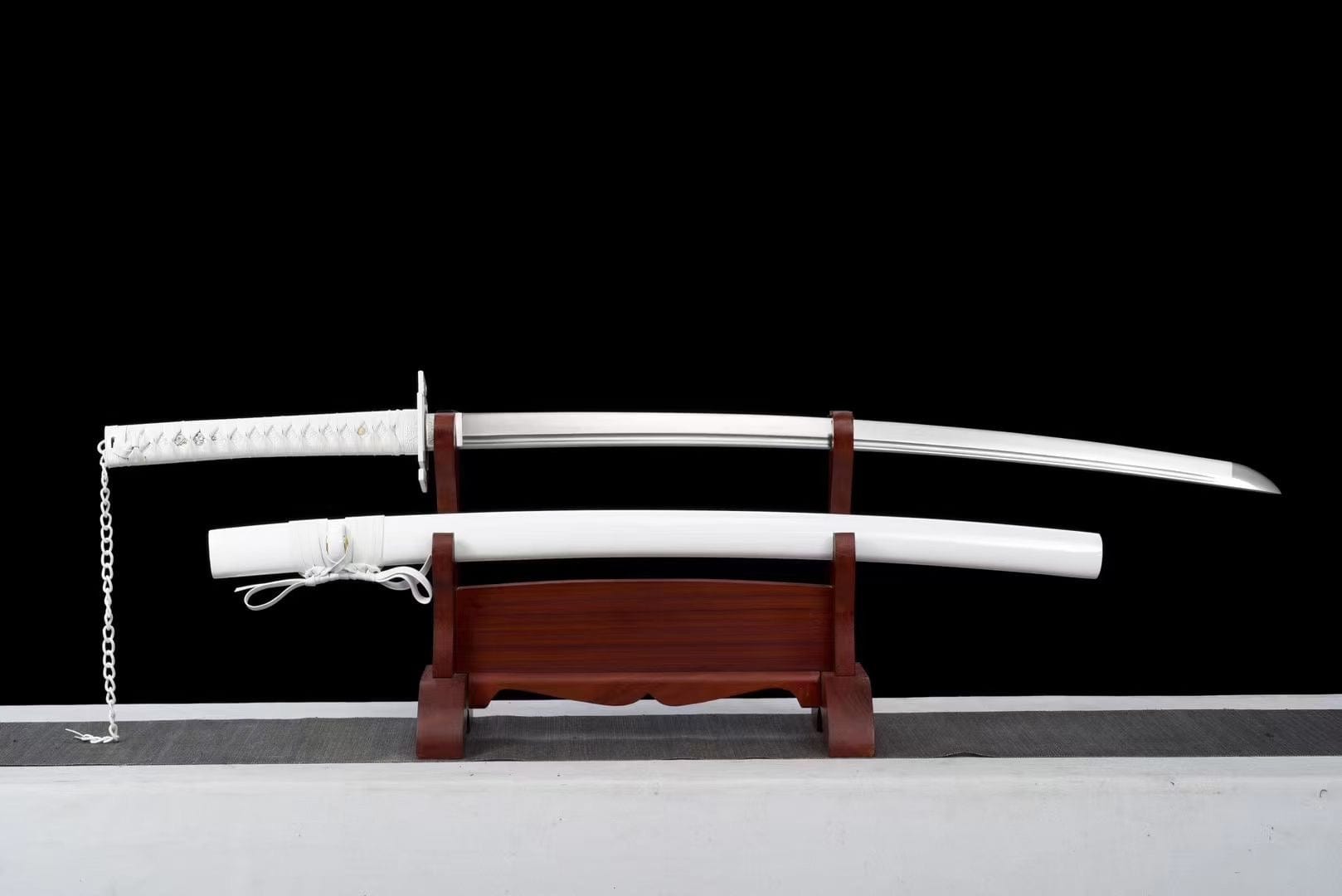 boxkatana Hand Forged Anime Bleach Ichigo Bankai Sword Tensa Zangetsu Hand Polished Spring Steel