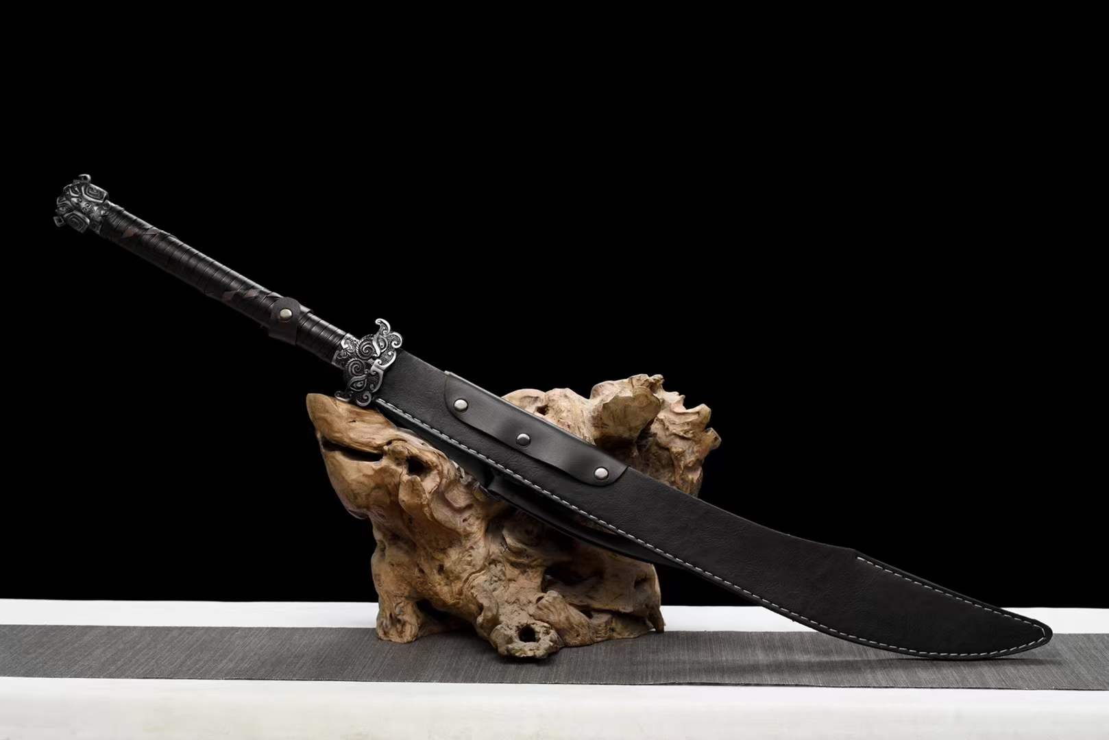 boxkatana Handmade Beast Demon Oxtail Blade High Manganese Steel Corrosion pattern