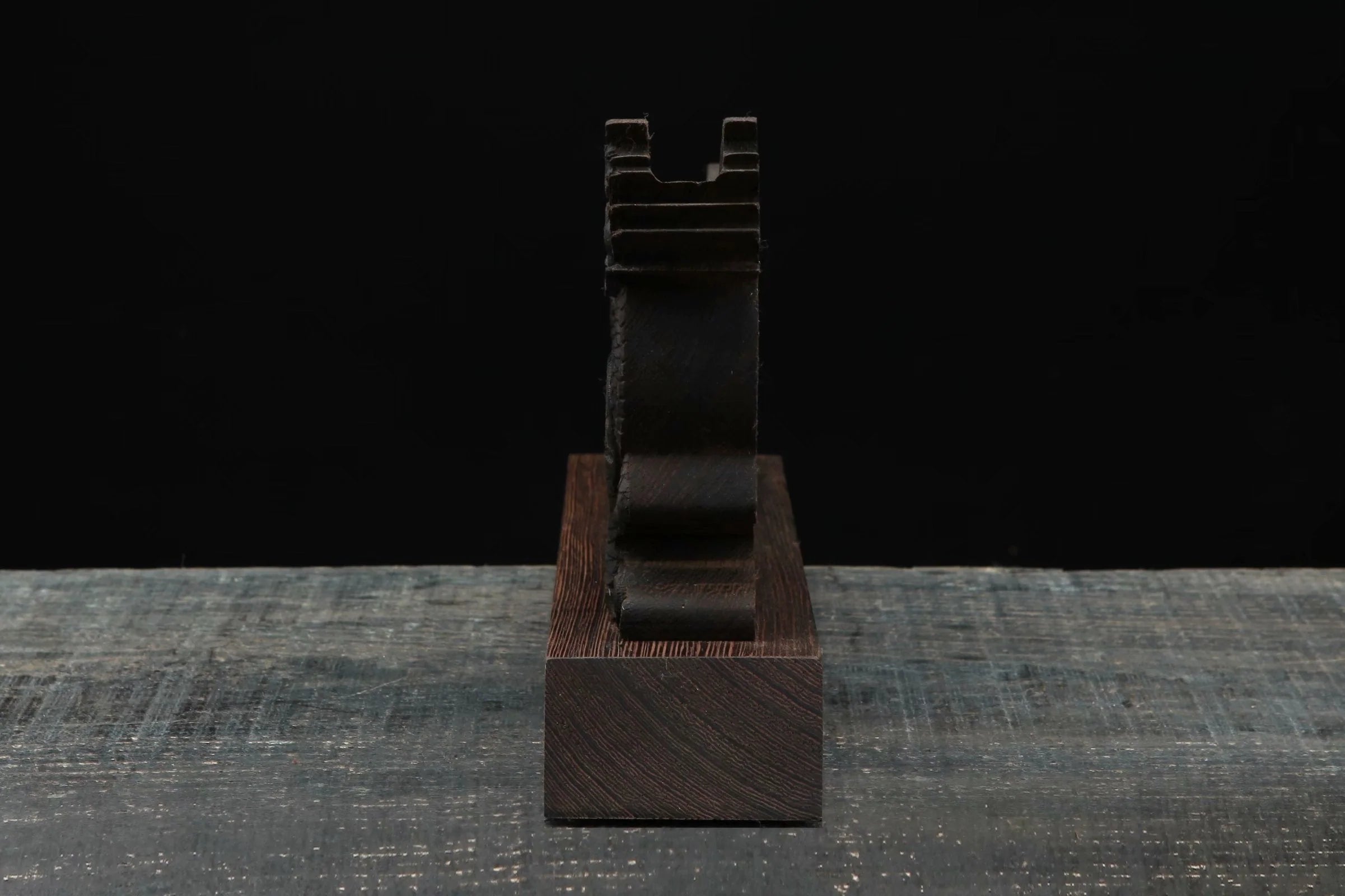 Kirin Sword Stand