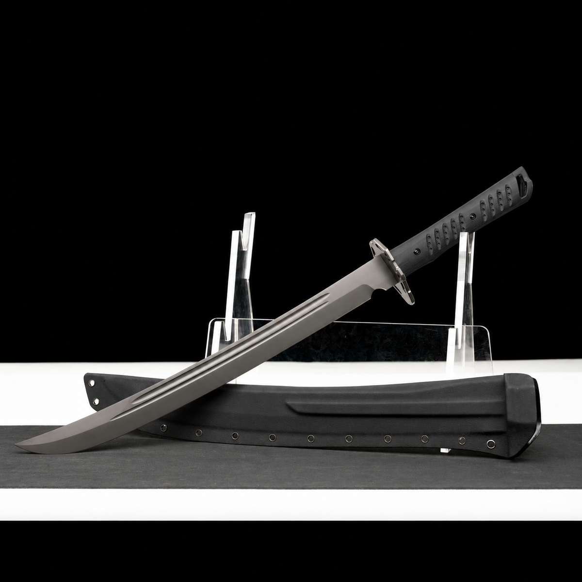 Storm Crow Short Sword