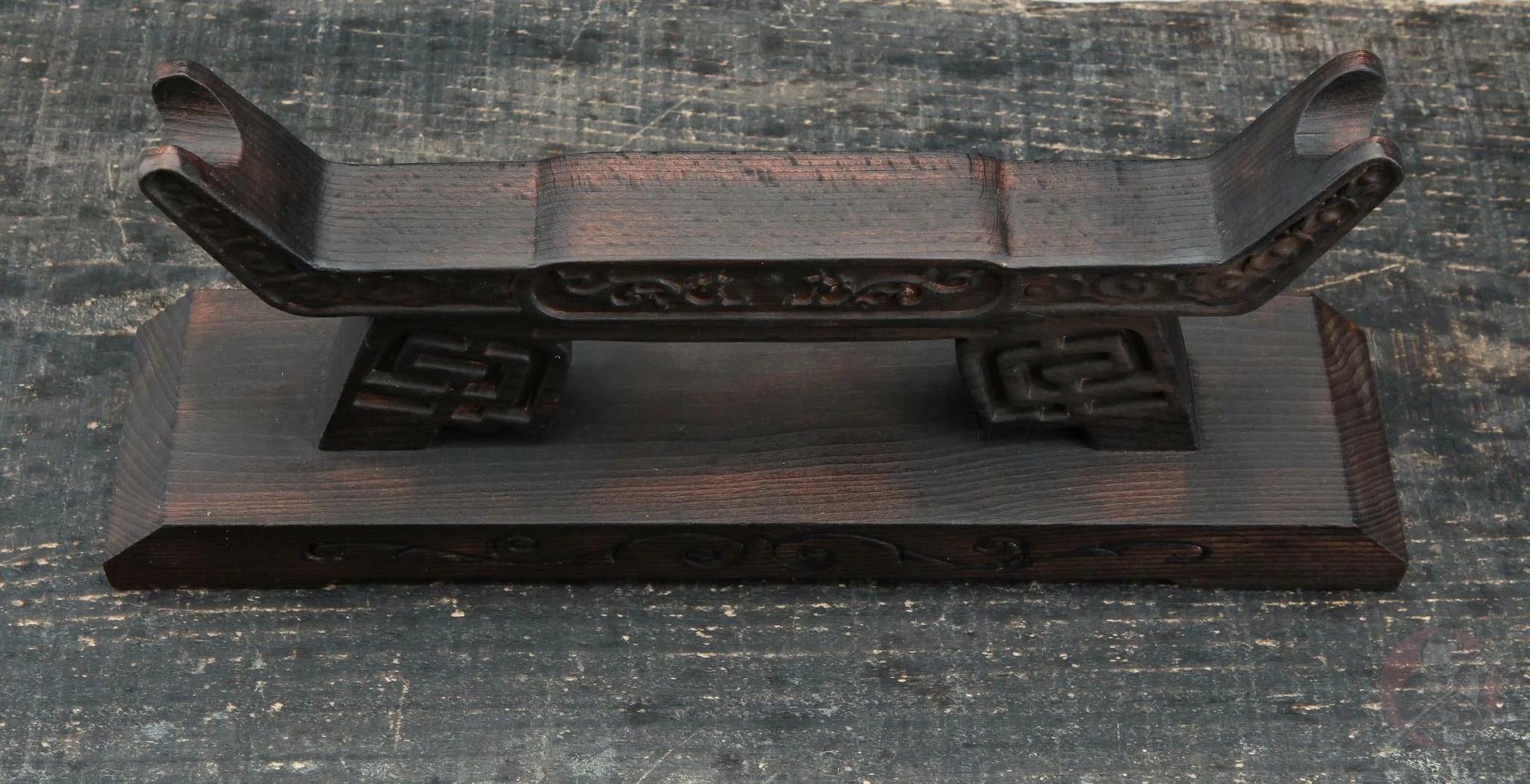 Double Dragon Sword Rack