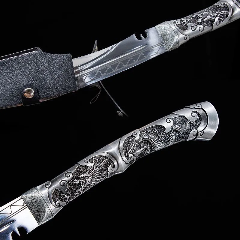 Nepalese curved knife