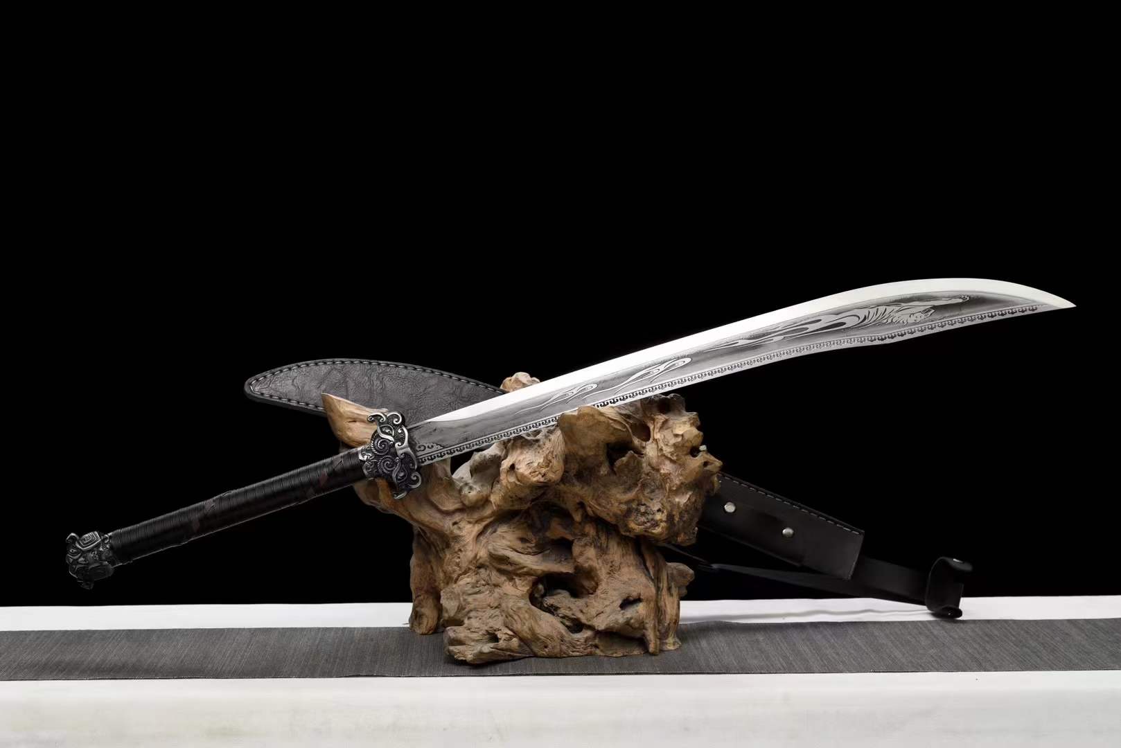 boxkatana Handmade Beast Demon Oxtail Blade High Manganese Steel Corrosion pattern
